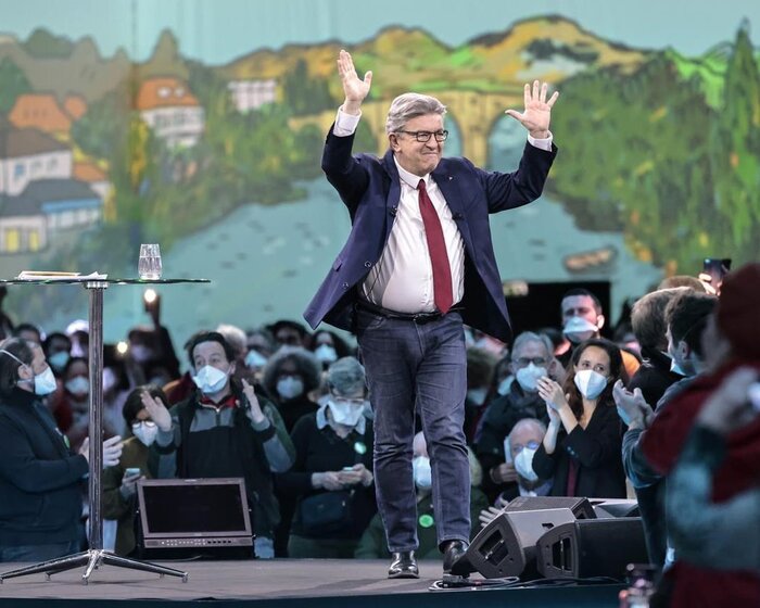 فرانسه در بنبست سیاسی؛ درود مخالفان مکرون به شکست رئیس جمهور