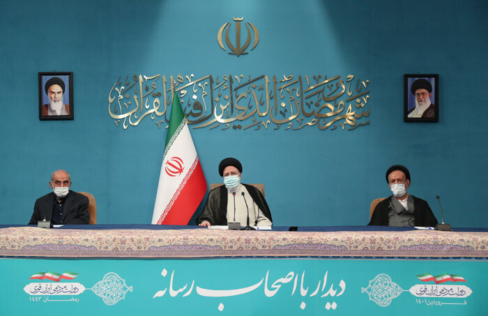 ضیافتهای رمضانی پاستور؛ هماندیشی رئیسی و نخبگان برای حل مشکلات مردم