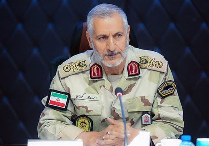 کشف 7 سلاح جنگی از قاچاقچیان / دستگیری ادامه دارد