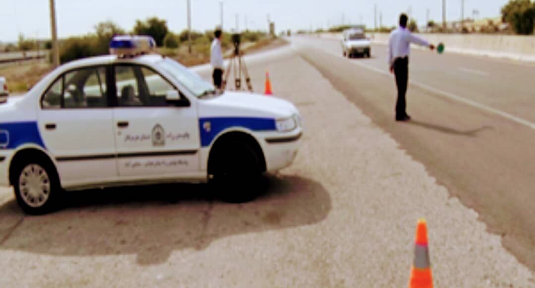 ۱۷ تیم گشتی پلیس راه در مسیرهای منتهی به پایانه تمرچین حضور دارند ۱۷ تیم گشتی پلیس راه در مسیرهای منتهی به پایانه تمرچین حضور دارند