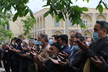 اقامه نماز عید فطر در ارومیه