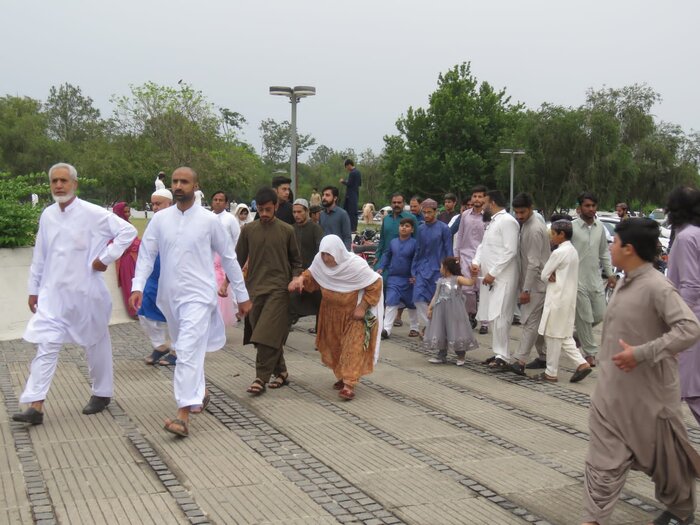 گزارش تصویری از نماز عید فطر در پاکستان‎