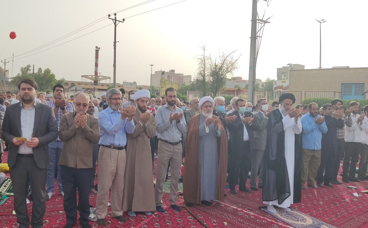 نماز عید سعید فطر در اهواز اقامه شد