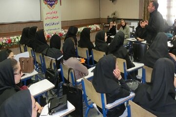 ۴۰۰ کارگاه آموزشی پیش از ازدواج در استان اصفهان برگزار شد