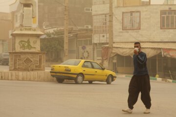 شدت گرد و غبار و کاهش دید افقی در قصرشیرین