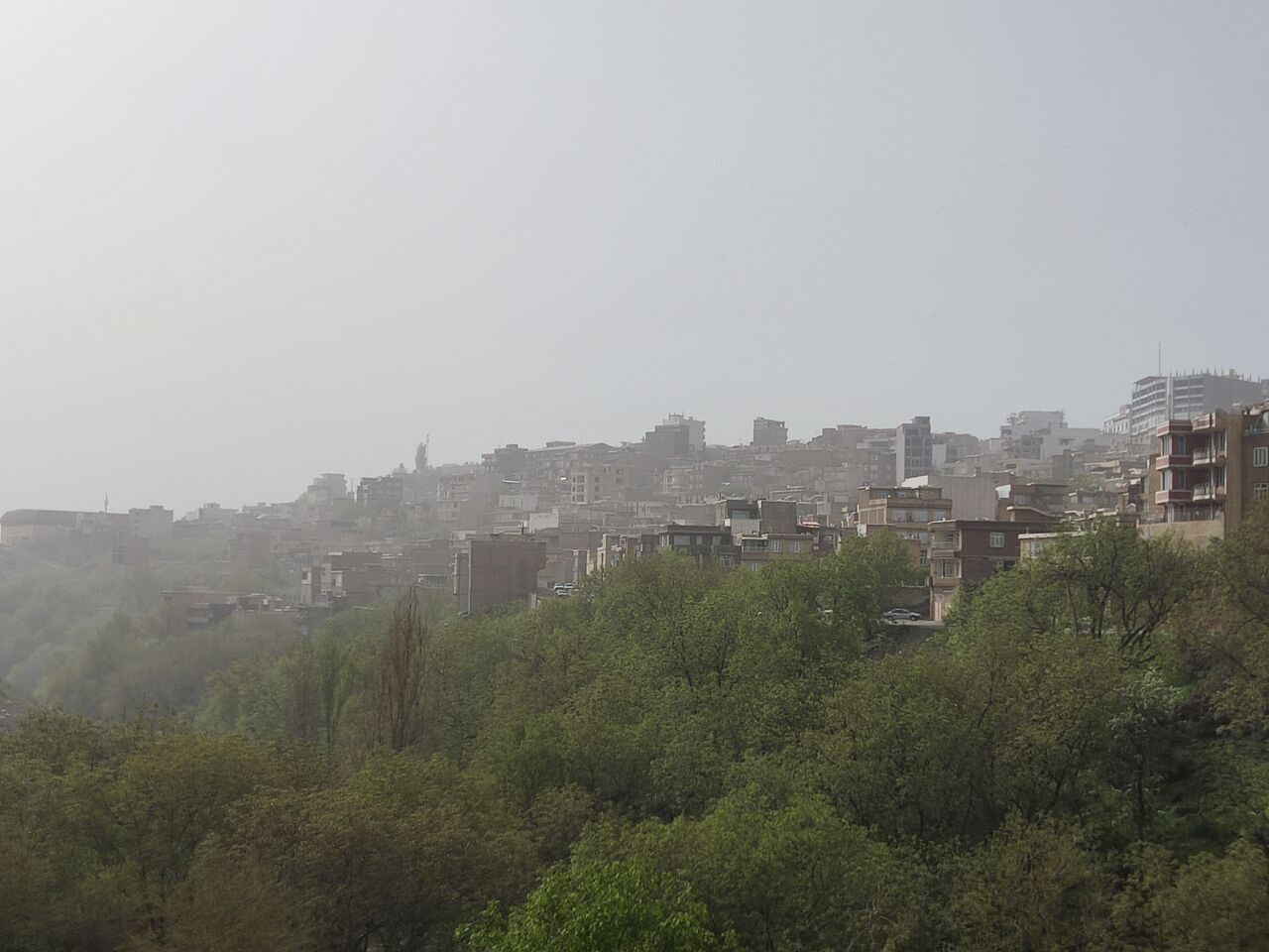 آلودگی هوای سردشت هم به ۵ برابر حد مجاز رسید آلودگی هوای سردشت هم به ۵ برابر حد مجاز رسید