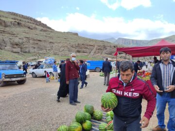 فعالیت مجدد هفته بازار ماکو در محل جدید