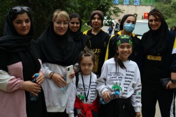 Iran : balade familiale à l’occasion de la fête du travail