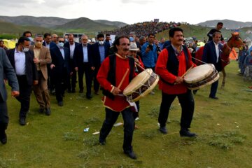 مسابقات کشوری کشتی با چوخه در منطقه مرزی باجگیران