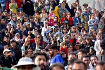 مسابقات کشوری کشتی با چوخه در منطقه مرزی باجگیران