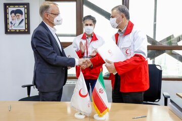Signature d'un protocole d'accord entre la Croix-Rouge allemande et le Croissant-Rouge iranien