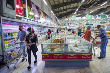 توزیع کالاهای اساسی در فروشگاه های کرمانشاه