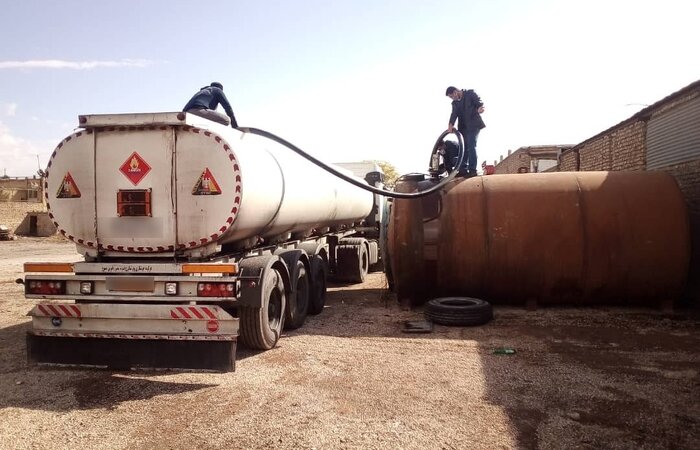 ۳۰ هزار لیتر سوخت قاچاق در شهرستان پارسیان کشف شد