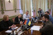 گفت وگوی زلنسکی و رئیس پارلمان آلمان در مورد کمک‌های نظامی به اوکراین 