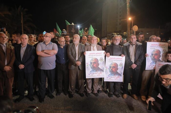 فلسطینی مزاحمتی رہنماؤں کی حمایت میں سڑکوں پر نکل آئے