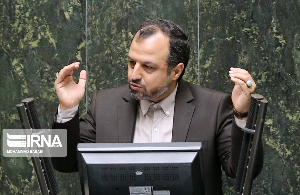 «بازرسان ویژه»بر روند صدور مجوزها نظارت میکنند/ قانون مجلس روی کاغذ نمیماند «بازرسان ویژه»بر روند صدور مجوزها نظارت میکنند/ قانون مجلس روی کاغذ نمیماند