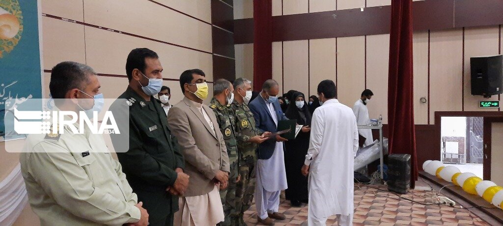 ایرنا - برگزاری مراسم تجلیل از معلمان نمونه خاش