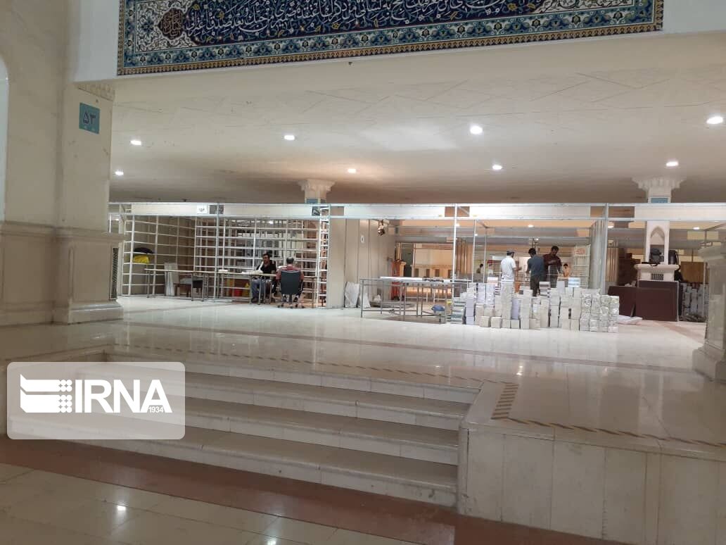 شمارش معکوس آغاز به کار نمایشگاه کتاب؛ ناشران مشغول کارند/ غرفهیابی در مصلی سادهتر شد شمارش معکوس آغاز به کار نمایشگاه کتاب؛ ناشران مشغول کارند/ غرفهیابی در مصلی سادهتر شد