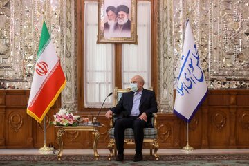 Le ministre polonais des Affaires étrangères reçu par le président de l’Assemblée islamique d’Iran