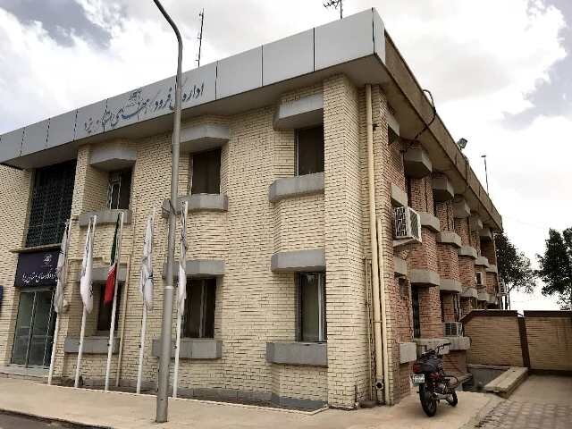 ساختمان فرودگاه یزد روز غلتک فرسودگی/شرکتهای هواپیمایی پاسخگوی تاخیرات باشند