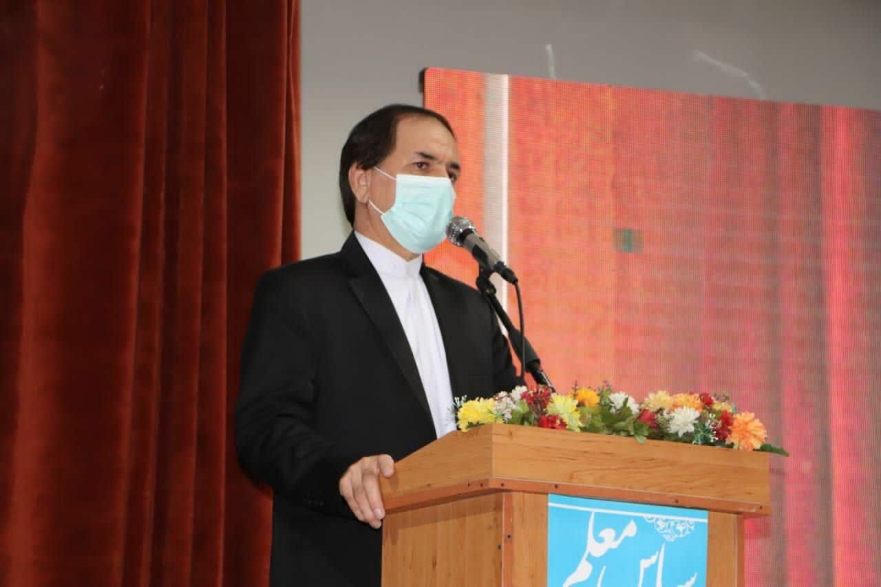 نماینده مجلس: زمینه استقرار صنایع و شرکتهای دانشبنیان در دشت ورامین فراهم شود
 نماینده مجلس: زمینه استقرار صنایع و شرکتهای دانشبنیان در دشت ورامین فراهم شود
