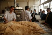 ۵۰ نانوایی شهر ارومیه دو شیفت کار می‌کنند