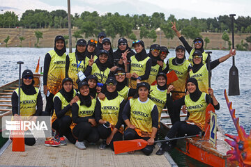 Iran : ligue nationale féminine Dragon Boat