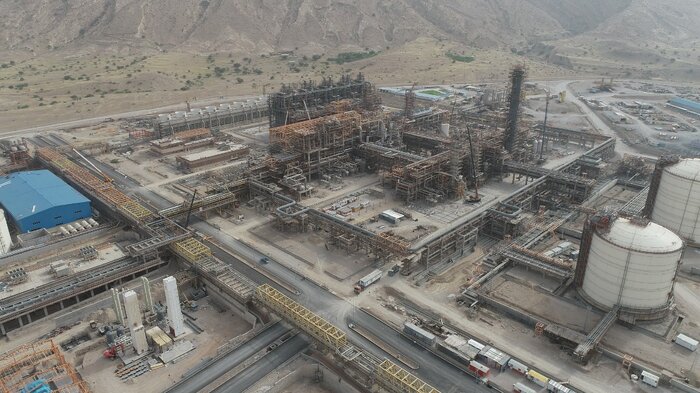 برکات طلای سیاه برای ساکنان بام نفتی ایران