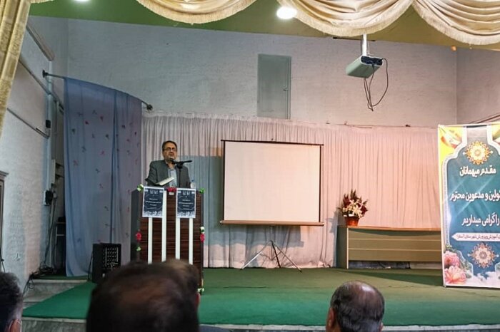 معلمان با تبیین سیاست یارانه‌ای دولت در جامعه امیدآفرینی کنند