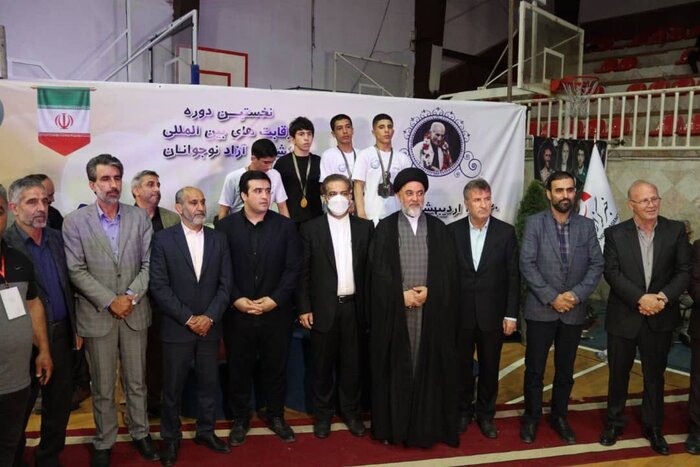 مسابقات کشتی جام عبدالله موحد با برتری کشتی گیران نوجوان ایرانی به پایان یافت