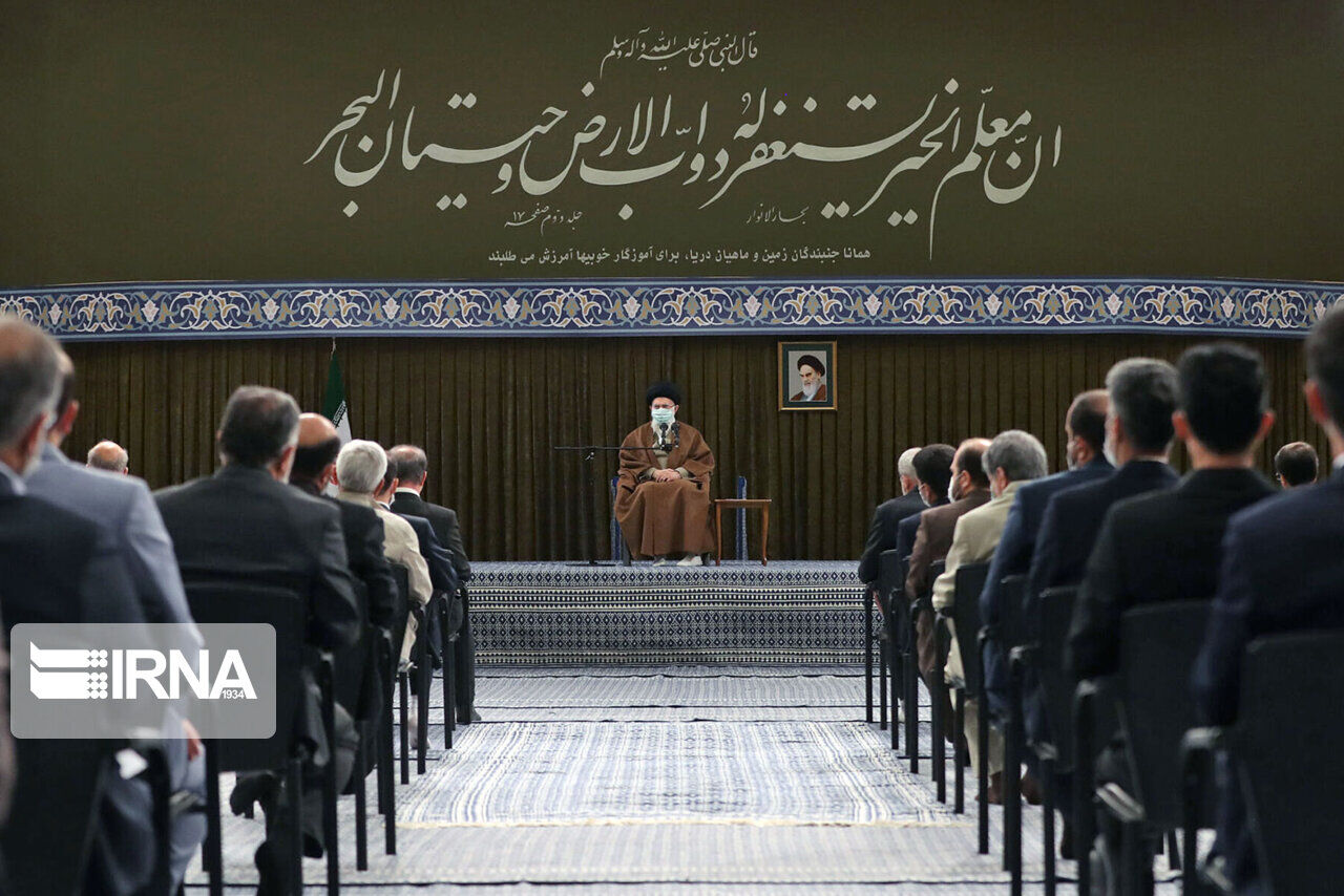 دوره دانشآموزی بزرگترین فرصت برای نهادینه کردن آرمانهای انقلاب است دوره دانشآموزی بزرگترین فرصت برای نهادینه کردن آرمانهای انقلاب است