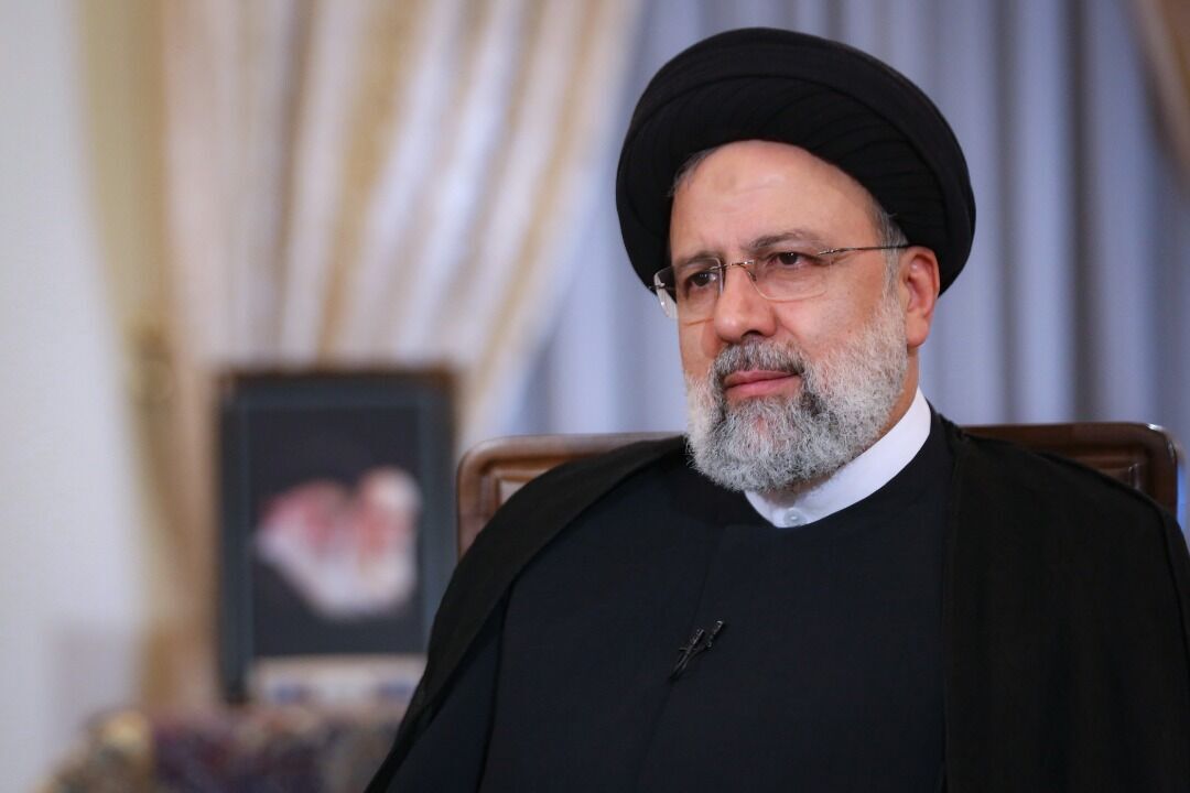 آیتالله رئیسی: سفر به عمان گامی برای توسعه روابط خوب با همسایگان است آیتالله رئیسی: سفر به عمان گامی برای توسعه روابط خوب با همسایگان است