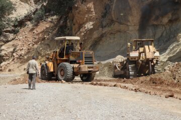 مرمت ایلراه منار توسط گروه جهادی شهید سید حمید تقوی فر