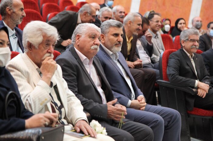 رونق فرهنگ، ادبیات و تاریخ کرمانشاه مرهون تلاش مفاخر استان است