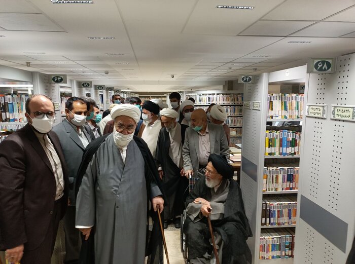 گنجینه بزرگ کتابخانه آستان قدس رضوی به بهره برداری رسید