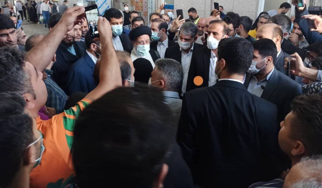 رئیس‌جمهور از میدان بهمن بازدید کرد - ایرنا