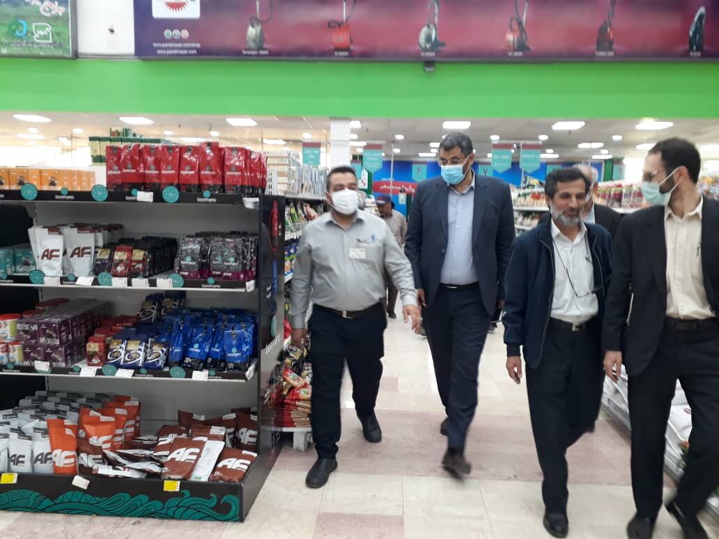 نظارت بر فعالیت کشتارگاه های مرغ در شهرستان ری تشدید می شود نظارت بر فعالیت کشتارگاه های مرغ در شهرستان ری تشدید می شود