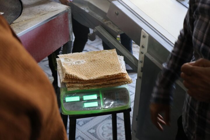 ۱۴ واحد نانوایی در بوکان ۲ شیفت فعالیت میکنند