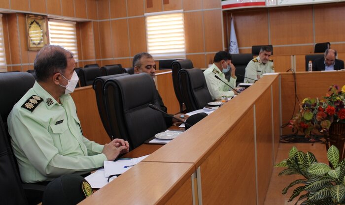 354 قبضه سلاح گرم و 916 تیغه سلاح سرد امسال در استان کرمانشاه کشف شد 5