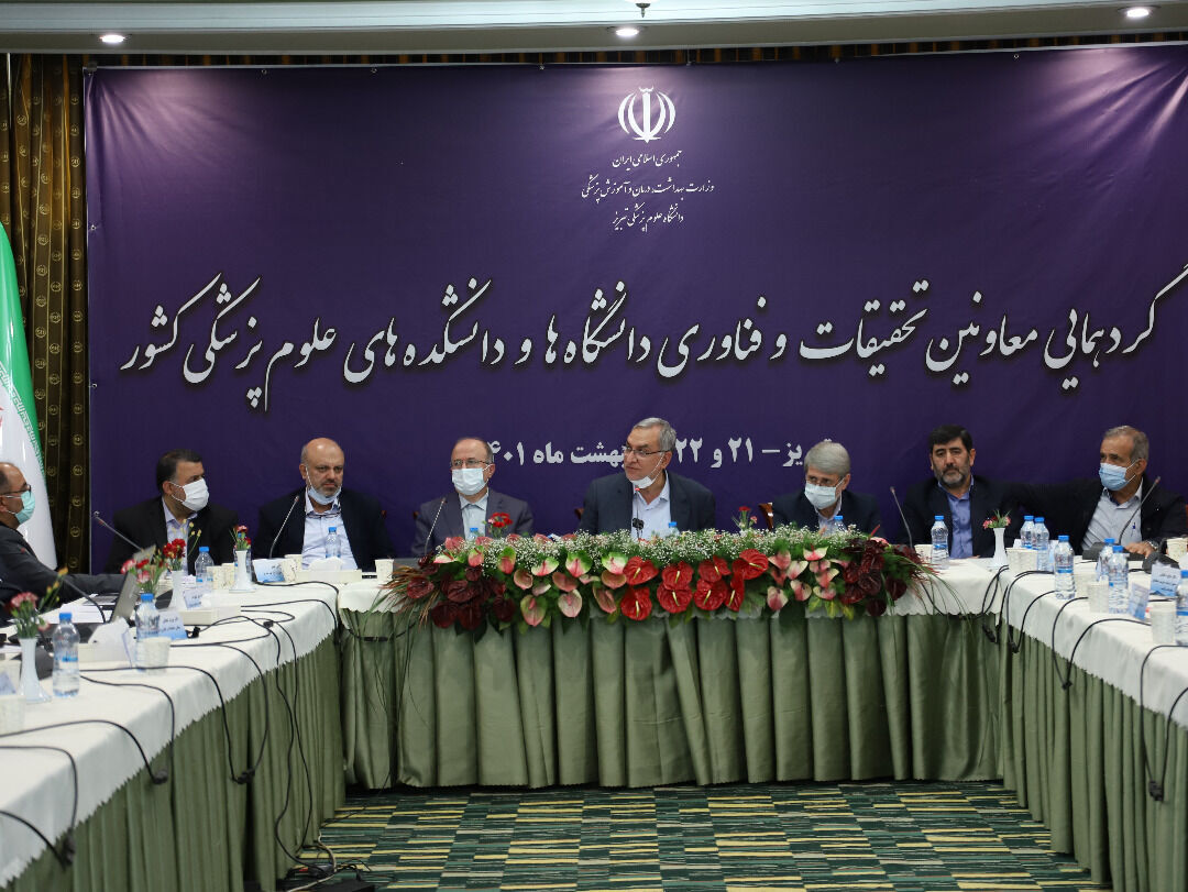 تداوم سفرهای استانی و برنامه هدفمند دولت در رفع مشکلات مردم