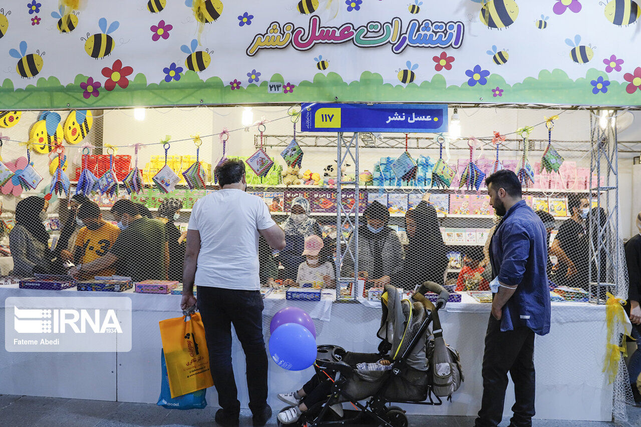 نمایشگاه کتاب 41 میلیارد و نیم میلیون تومان در سه روز فروخت