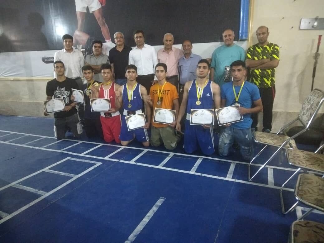 شهرری مقام سوم بوکس نوجوانان توابع تهران را کسب کرد شهرری مقام سوم بوکس نوجوانان توابع تهران را کسب کرد