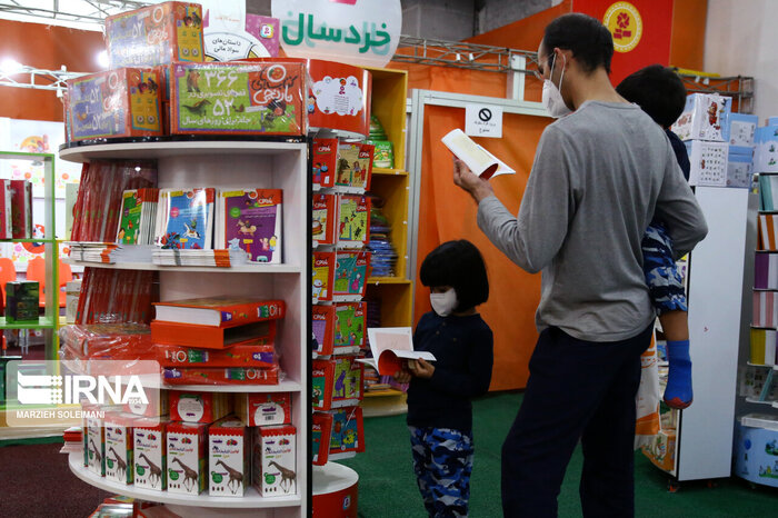 از ترویج تا توهم/ شبکههای اجتماعی شمشیری دو لبه برای فرهنگ کتابخوانی هستند