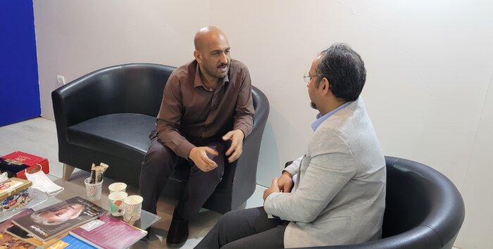 در مصائب تبلیغ کتاب