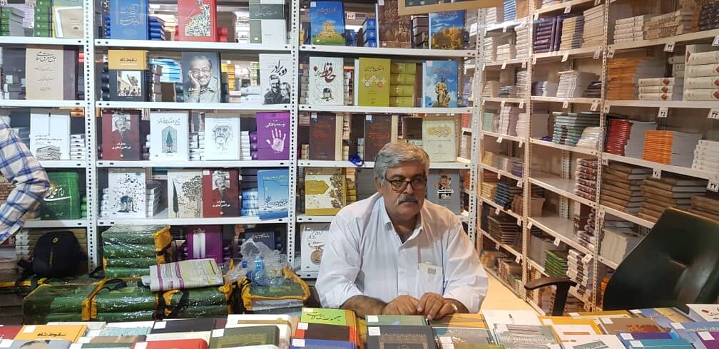از دغدغه کتاب هدیه دادن تا جستجویی جذاب در مصلی به روایت ایرنا 11