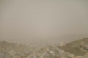گرد و غبار مدارس و ادارات ۸ استان کشور را تعطیل کرد
