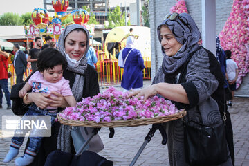 Iran : Fête des roses à Téhéran
