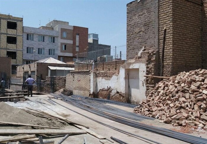 نمای رومی آفتی بر جان هویت شهر قزوین است
