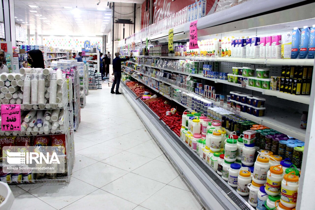 امسال ۵۲۷ تن کالاهای اساسی در جهرم توزیع شد امسال ۵۲۷ تن کالاهای اساسی در جهرم توزیع شد