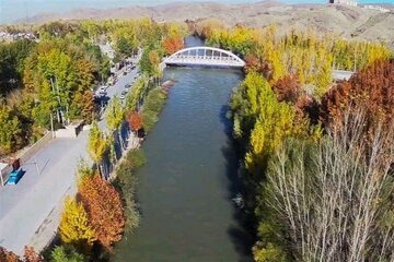 محدوده و حریم منطقه نمونه گردشگری باغبهادران اصفهان تعیین می‌شود